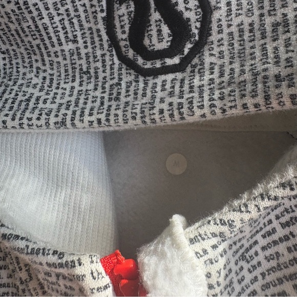 Lululemon jacket - Picture 3 of 3